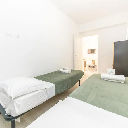 Apartment Ares San Lorenzo Rome