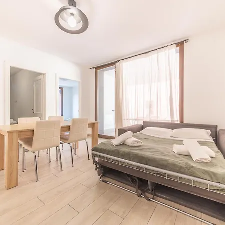 Apartment Ares San Lorenzo *