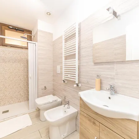 Apartment Ares San Lorenzo Rome